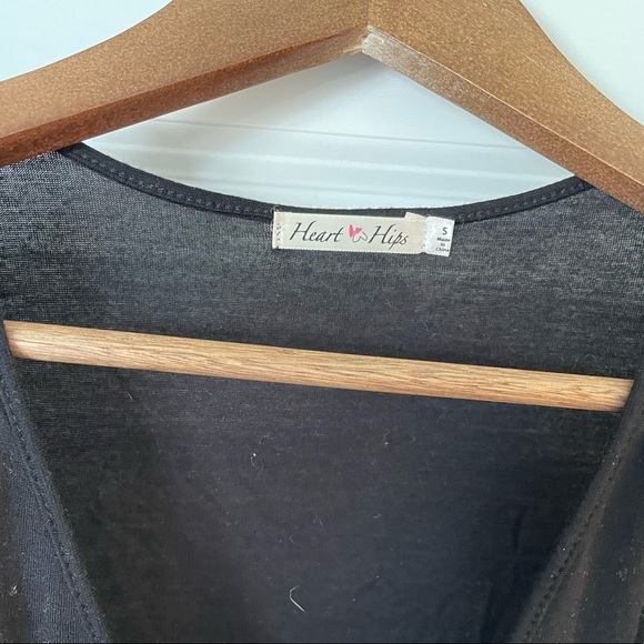 Super comfortable romper! T-shirt material. - Picture 3 of 5